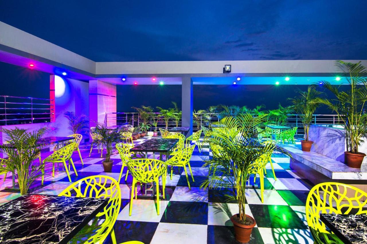 Hotel Pushpo Bilash Khulna Екстер'єр фото